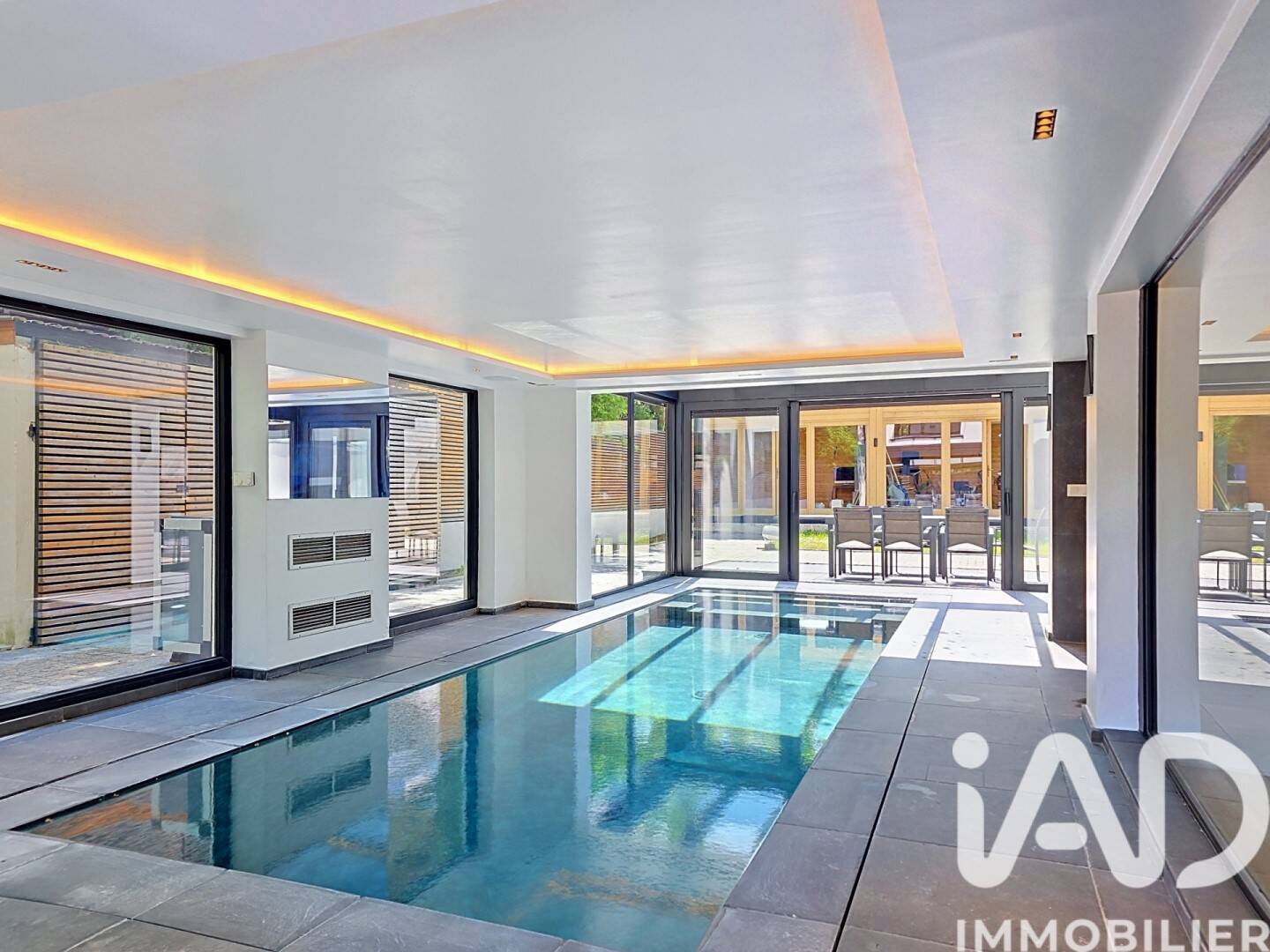 Maison à vendre, 265m², SAINT MAUR DES FOSSES