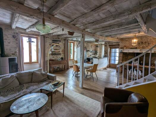 Maison à vendre 300 000 € 5 pièces 3 chambres 187 m² 672 m² de terrain Saint Géry-Vers 46330