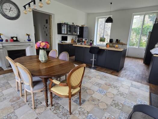 Demeure à vendre 495 000 € 14 pièces 6 chambres 368 m² 33 372 m² de terrain Fère-en-Tardenois 02130