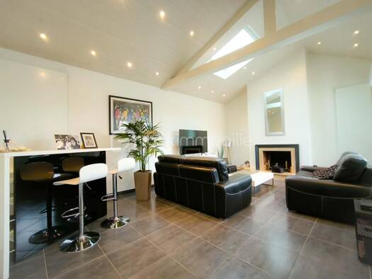 Maison à vendre 321 000 € 6 pièces 3 chambres 164 m² La Guerche-de-Bretagne 35130
