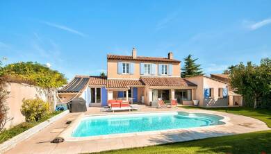 Maison à louer 2 600 € 6 pièces 5 chambres 141,8 m² dès le 01/08/2025 Aix-en-Provence 13100
