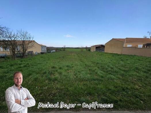 Terrain constructible à vendre 49 950 € 956 m² de terrain Saint-Saturnin-du-Bois 17700