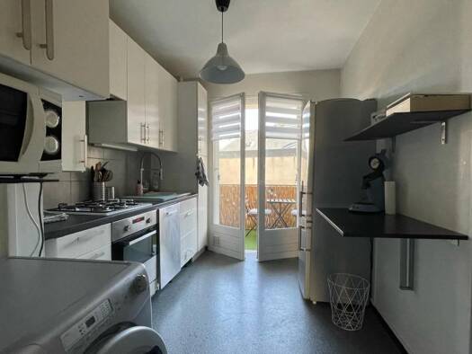 Appartement à vendre 185 000 € 4 pièces 3 chambres 68,4 m² Étage 1/5 Clemenceau Dijon 21000