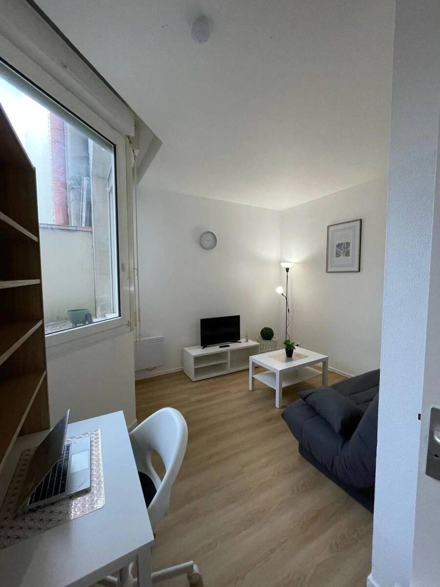 Maison à louer, 22m², ISSY LES MOULINEAUX