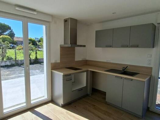 Appartement à louer 540 € 1 pièce 26 m² RDC Gorges 44190
