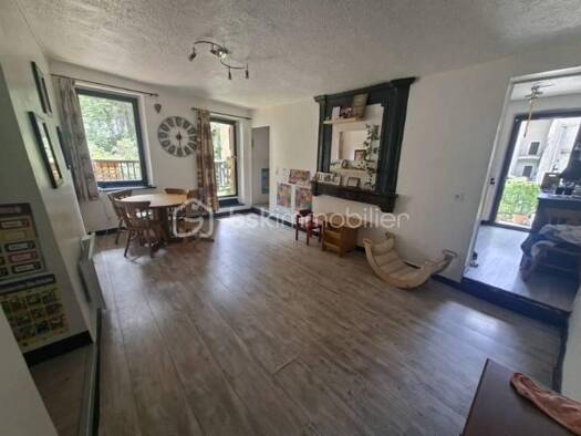 Appartement à vendre 196 000 € 4 pièces 3 chambres 84,48 m² Étage 1/2 Moûtiers 73600