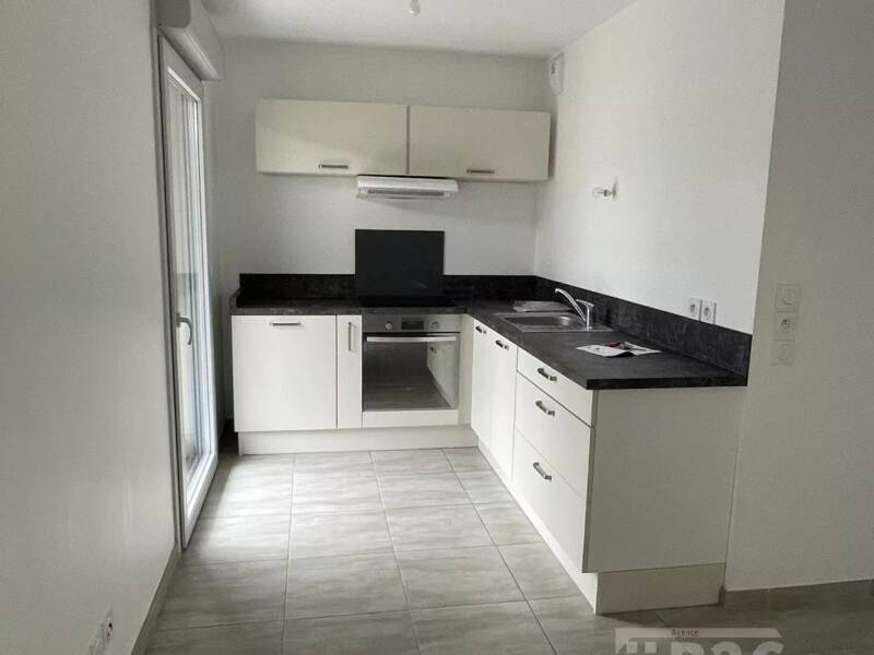 Maison à louer, 24m², GIERES