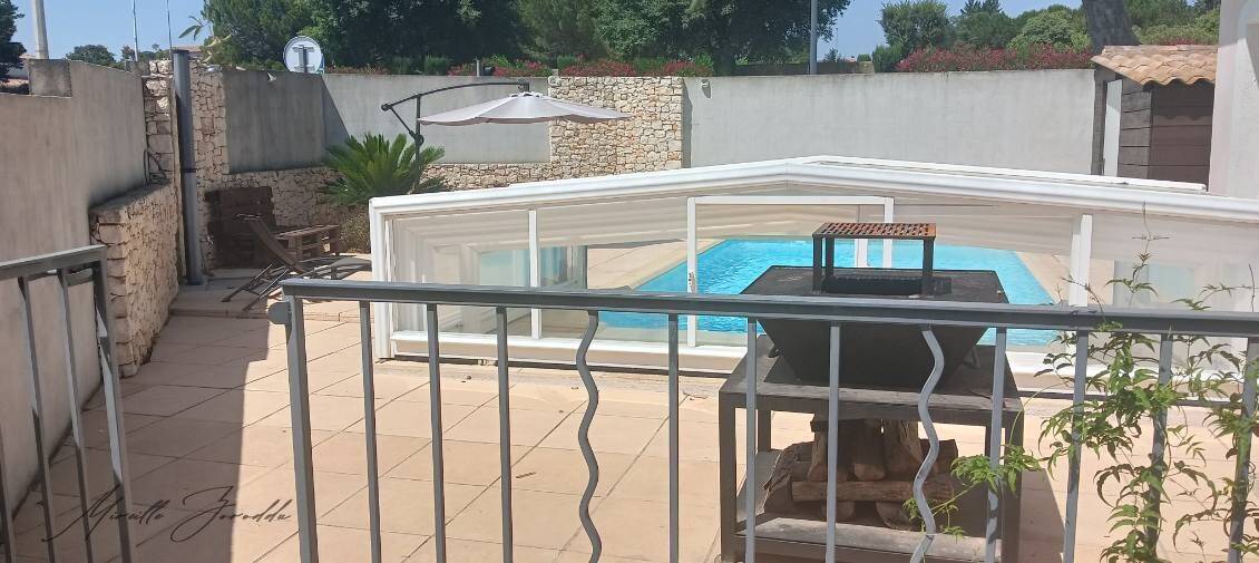 Maison à vendre, 122m², JONQUIERES SAINT VINCENT