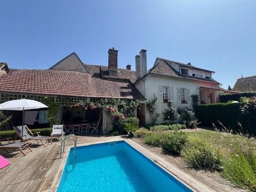 Maison à vendre 450 000 € 8 pièces 6 chambres 216 m² 824 m² de terrain Houdan 78550