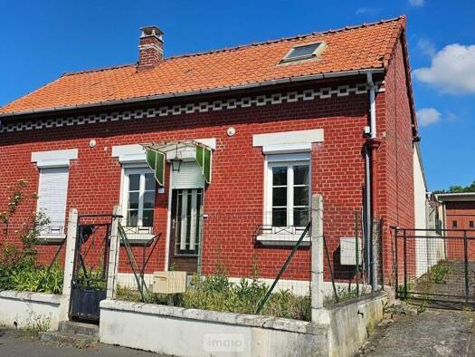 Maison de plain-pied à vendre 140 265 € 2 pièces 1 chambre 59 m² 966 m² de terrain Thézy-Glimont 80440