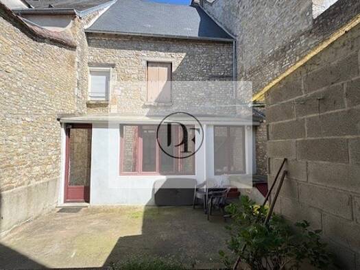 Maison à louer 680 € 4 pièces 3 chambres 86 m² 125 m² de terrain Pithiviers 45300