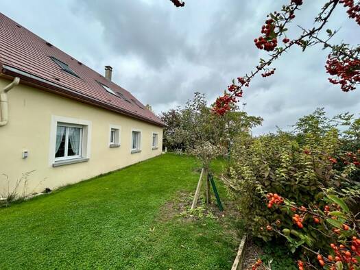 Pavillon à vendre 334 000 € 5 pièces 4 chambres 174 m² 842 m² de terrain Romigny 51170
