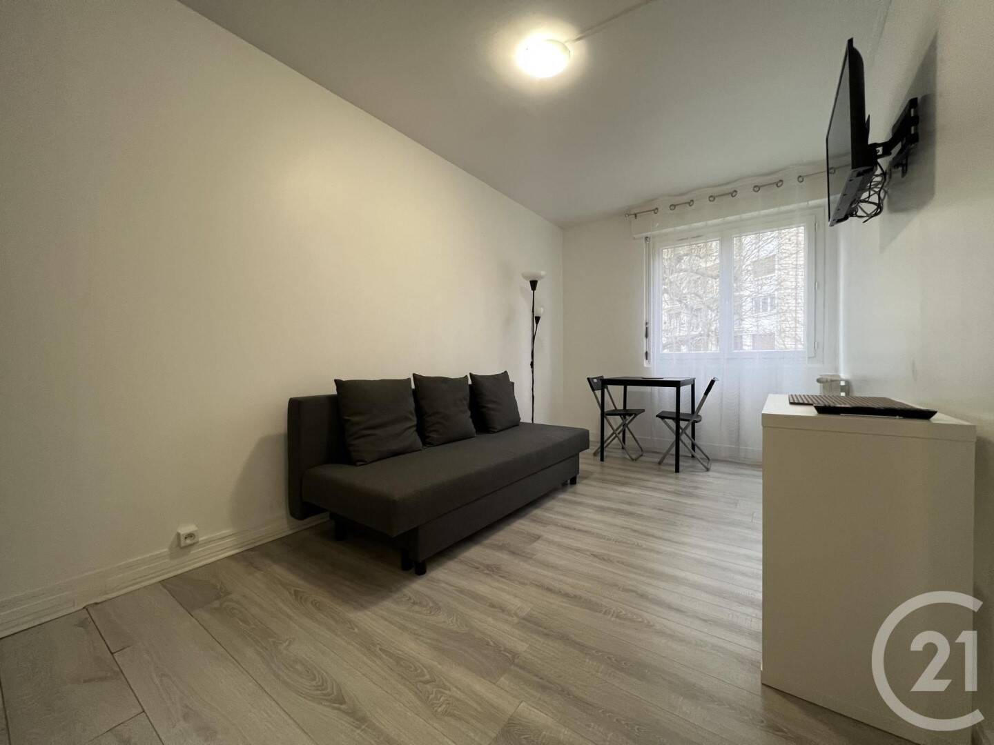Maison à louer, 18m², COURCOURONNES