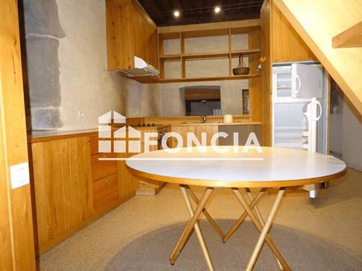Appartement à louer 680 € 2 pièces 1 chambre 67,4 m² 3ème étage Centre Ville Chambéry 73000