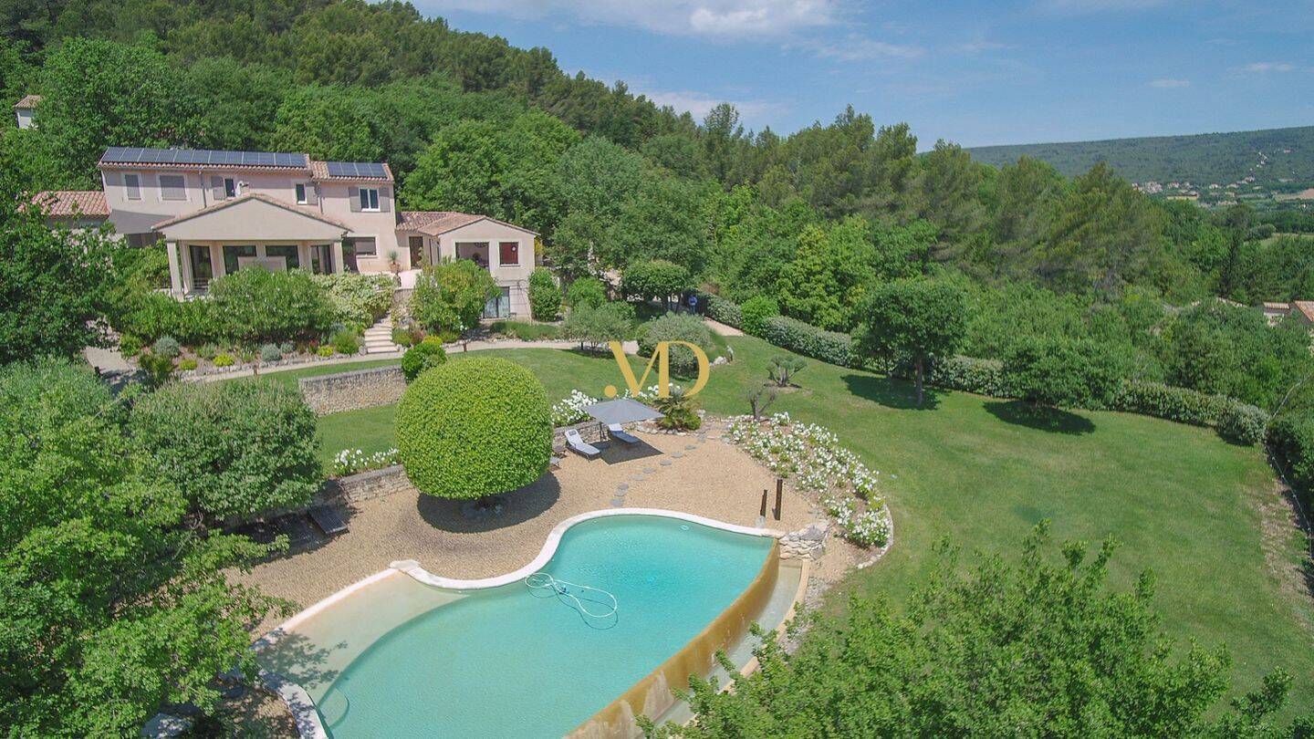 Maison à vendre, 280m², SAINT SATURNIN LES APT