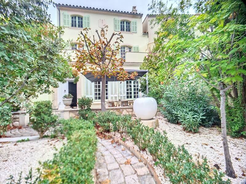 Maison à louer, 200m², MARTIGUES