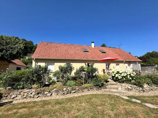 Maison à vendre 273 400 € 7 pièces 4 chambres 172 m² 2 653 m² de terrain Centre Ville Sud Nogent-le-Rotrou 28400