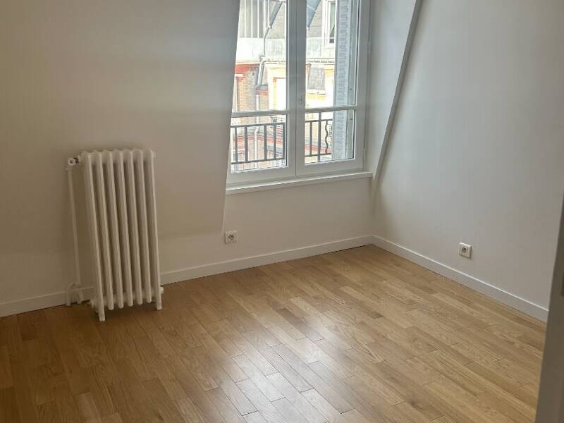 Maison à louer, 45m², PARIS 16E