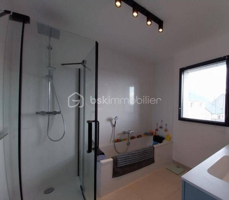 Maison à vendre, 122m², LA VILLE ES NONAIS