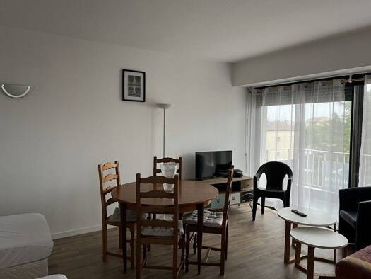 Appartement à vendre 108 600 € 1 pièce 33 m² Étage 4/4 Centre Ville Dax 40100