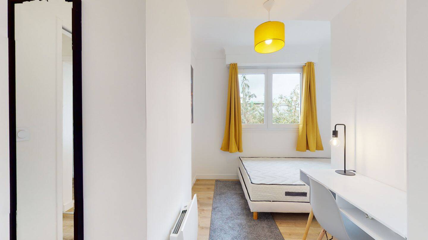 Maison 12 pièces — 17