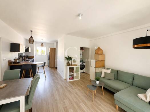 Appartement à vendre 239 000 € 3 pièces 2 chambres 66 m² Étage 1/1 Avrillé 49240