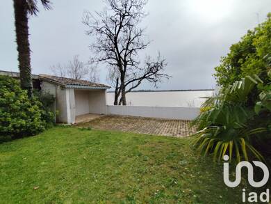 Maison de ville à vendre 239 500 € 5 pièces 4 chambres 135 m² 582 m² de terrain Bourg 33710
