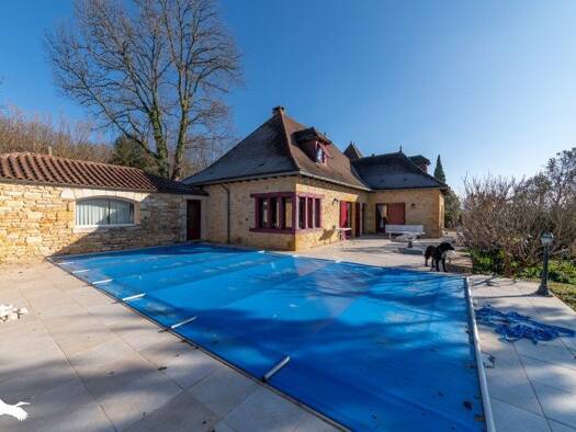 Maison à vendre 367 500 € 11 pièces 7 chambres 236 m² 2 600 m² de terrain Duravel 46700