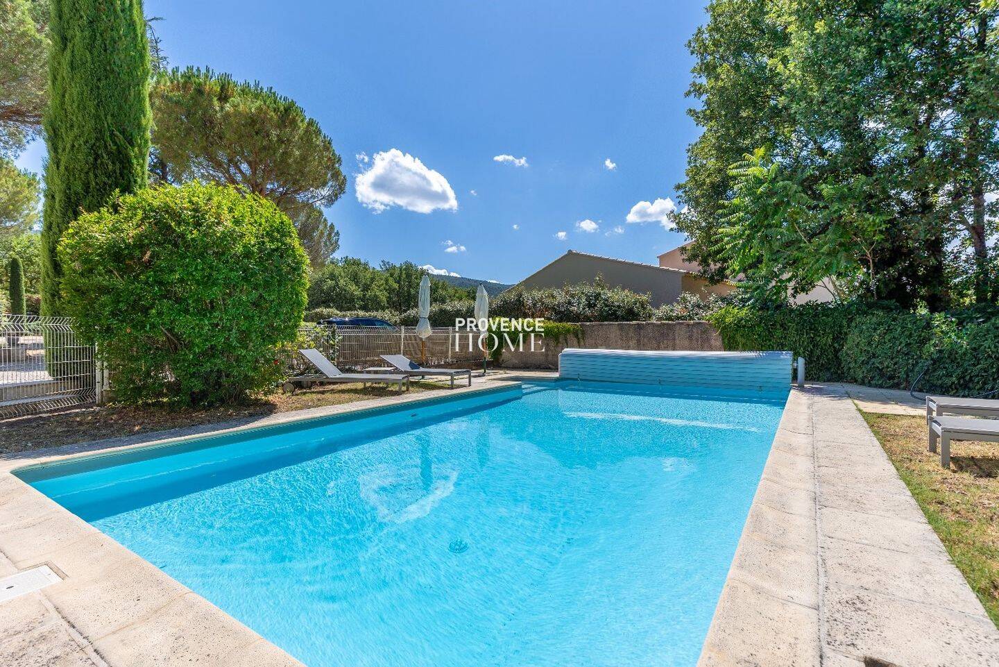 Maison à vendre, 118m², MENERBES