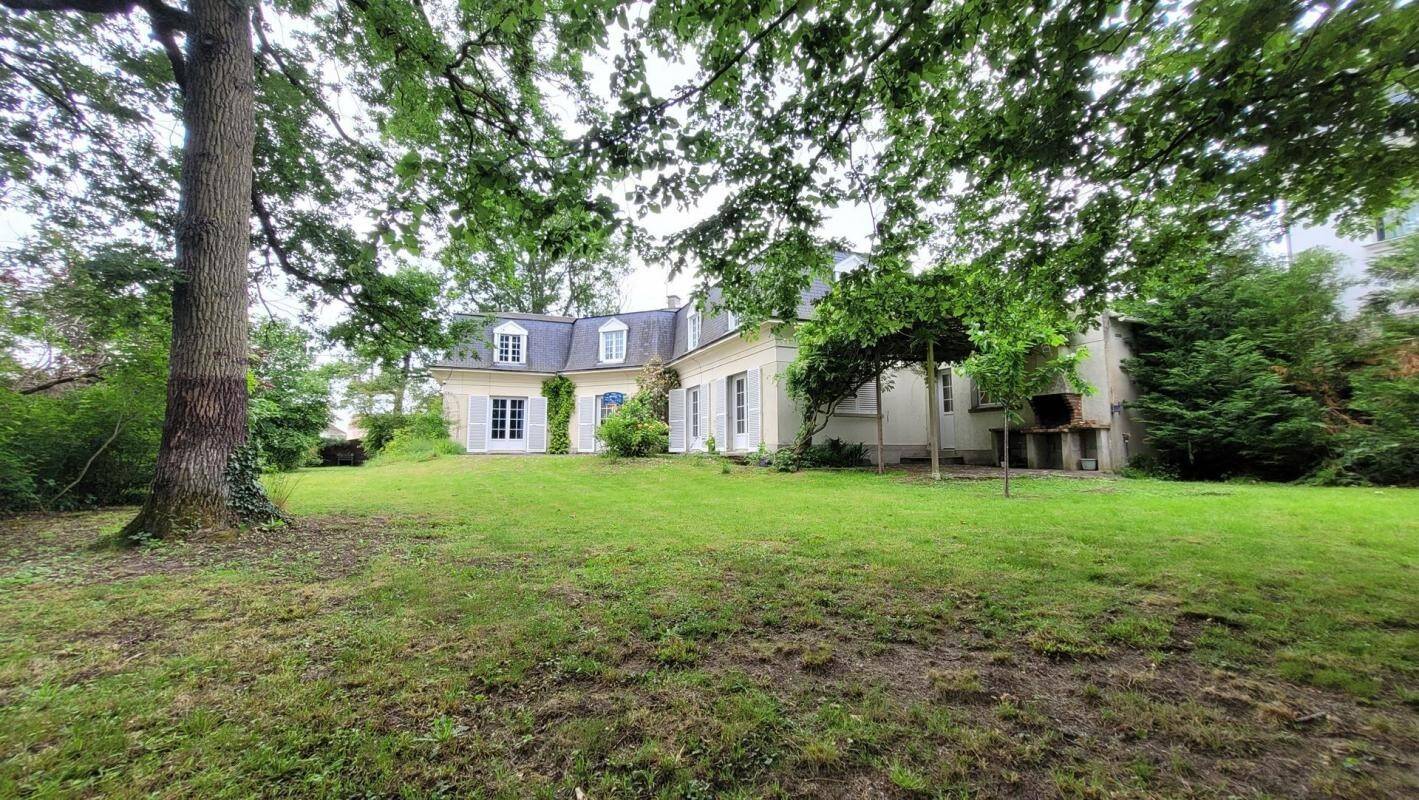 Maison à vendre, 220m², DAMMARIE LES LYS