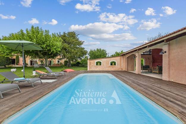 Maison à vendre 1 400 000 € 7 pièces 4 chambres 295 m² 3 100 m² de terrain Malissard 26120