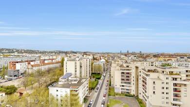 Appartement à louer 2 350 € 4 pièces 3 chambres 80 m² 12ème étage Gerland Lyon 7ème 69007
