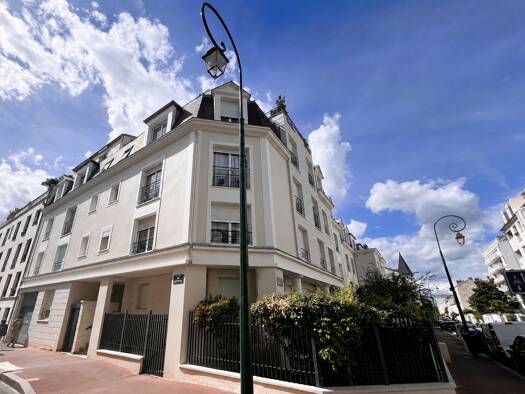 Appartement à vendre 400 000 € 3 pièces 2 chambres 61,62 m² RDC/4 Saint-Maurice 94410