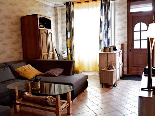 Maison à vendre 117 000 € 9 pièces 6 chambres 218 m² 3 036 m² de terrain Neuvy sur Loire 58450