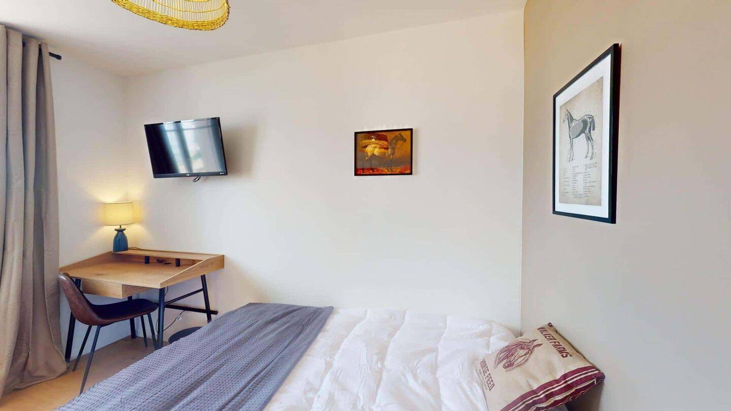 Chambre 3 - CHANZY F - Colocation — 1