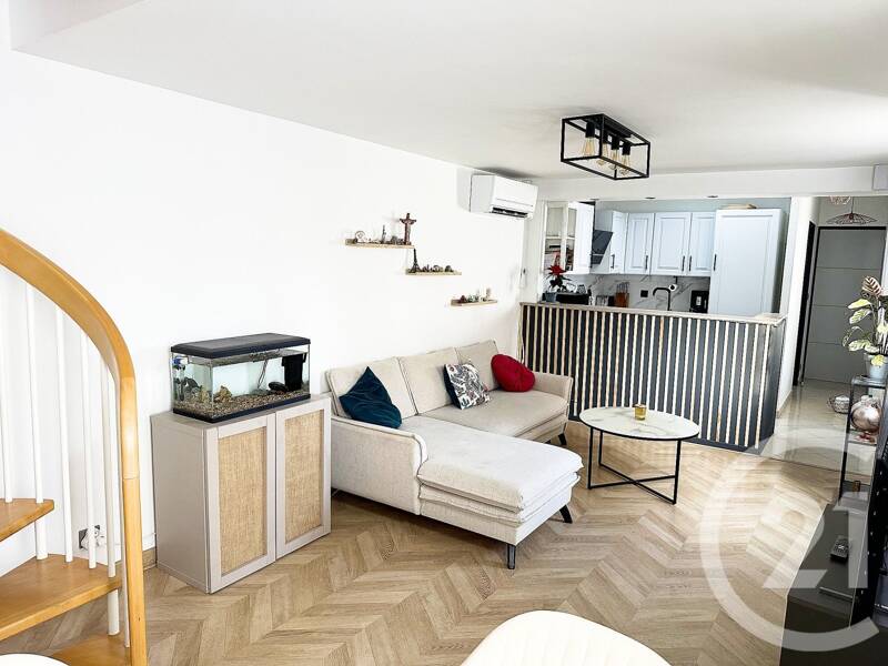 Maison à louer, 50m², SAINT MAUR DES FOSSES