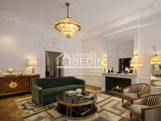 Appartement à vendre 1 255 000 € 3 pièces 2 chambres 164 m² Étage 1/3 Saint-etienne Toulouse 31000