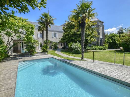 Maison à vendre 1 470 000 € 12 pièces 7 chambres 503 m² 1 912 m² de terrain Saint-Joachim 44720