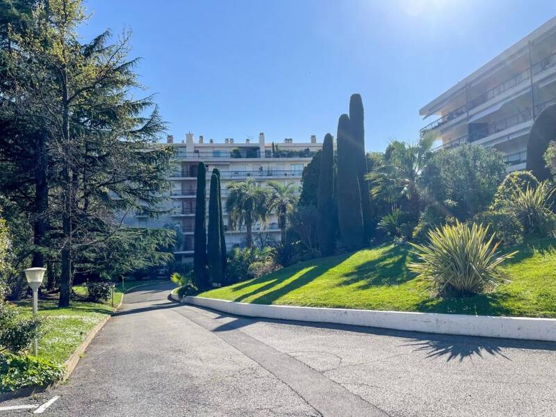 Maison à louer, 81m², CANNES