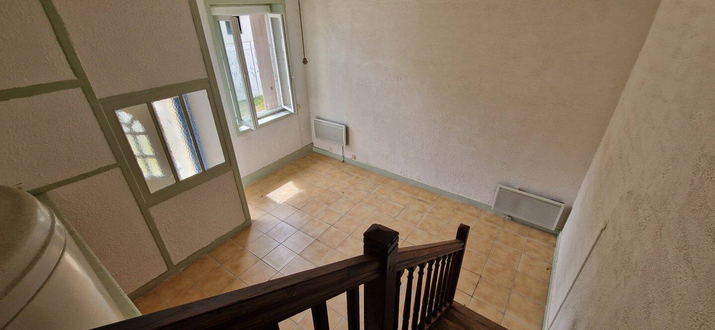 Maison à vendre, 220m², LUBERSAC