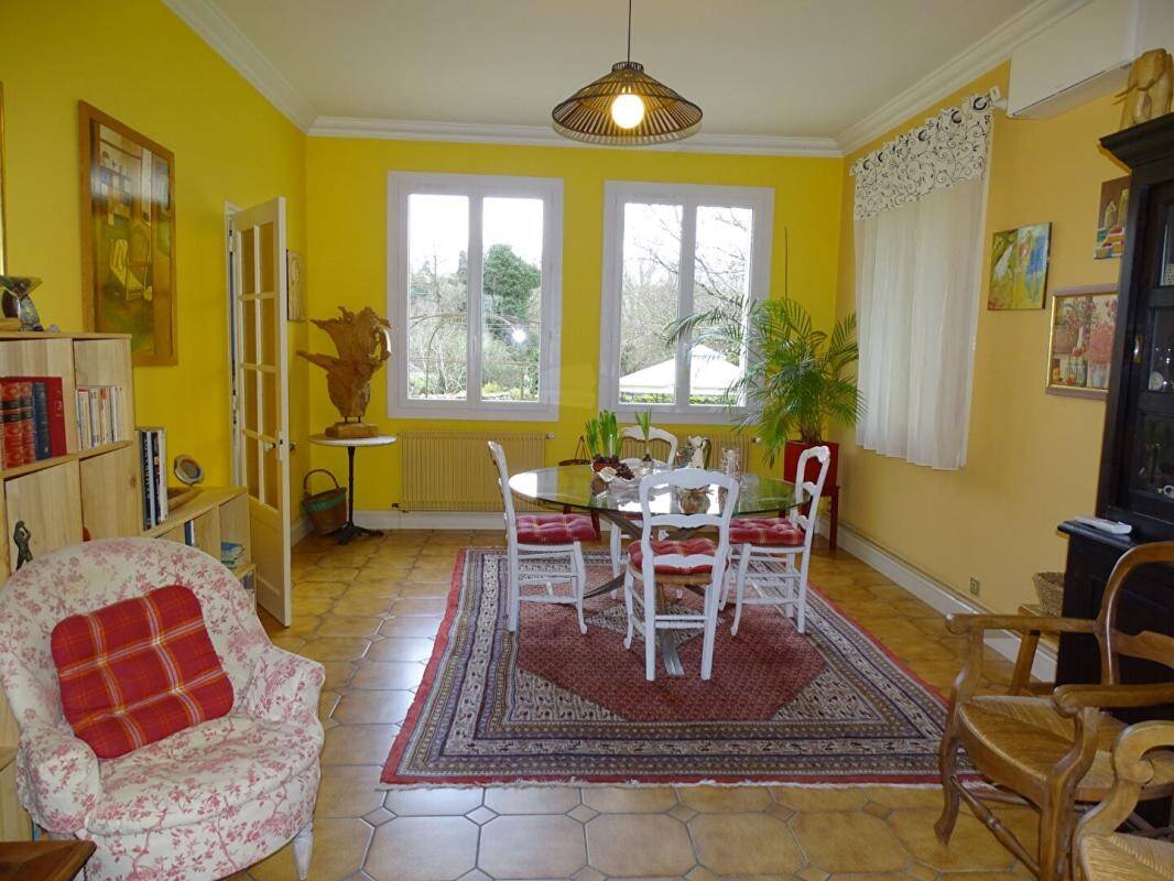 Maison à vendre, 196m², MONTIGNAC