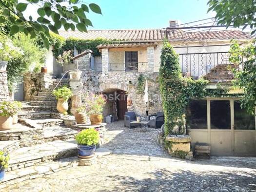 Maison à vendre 329 000 € 10 pièces 6 chambres 210 m² 385 m² de terrain Le Vigan 30120