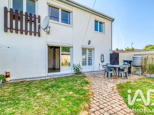 Maison à vendre 210 000 € 4 pièces 3 chambres 79,72 m² 100 m² de terrain Val Fleuri-Beauval Verrière Meaux 77100