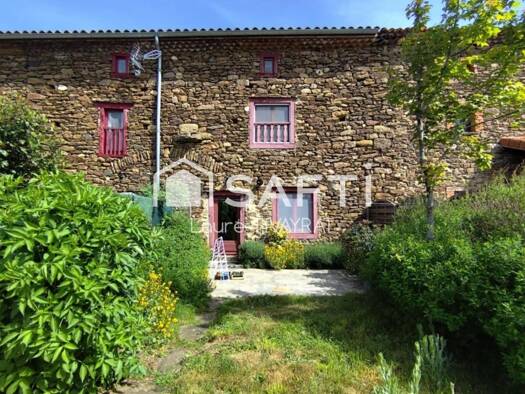 Maison à vendre 79 000 € 3 pièces 1 chambre 62 m² 1 140 m² de terrain Saint-Austremoine 43380