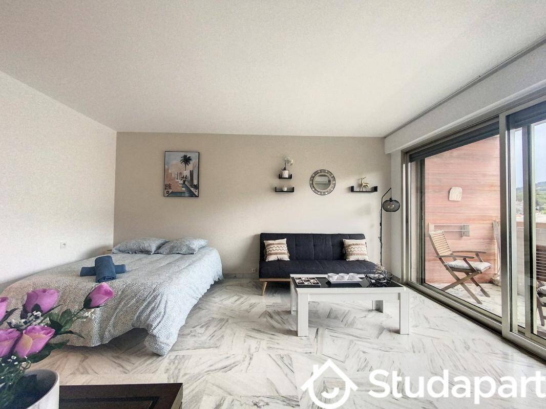 Maison à louer, 38m², CANNES