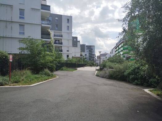 Appartement à louer 1 801 € 4 pièces 3 chambres 87 m² 6ème étage Les Marnaudes Rosny-sous-Bois 93110