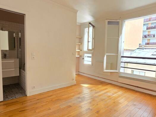 Appartement à vendre 169 000 € 1 pièce 17 m² Étage 2/4 Télégraphe-Pelleport Saint Fargeau Paris 20ème arrondissement 75020