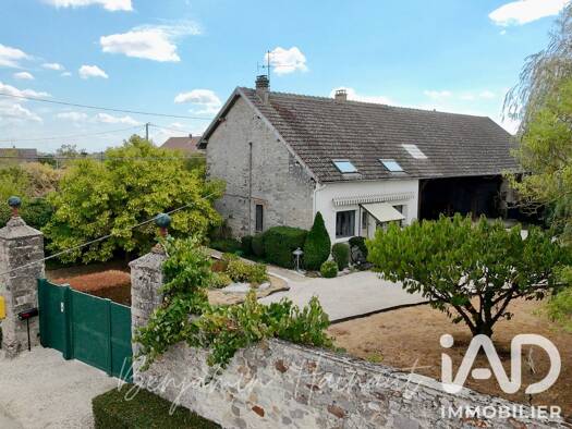 Maison à vendre 270 000 € 5 pièces 4 chambres 150 m² 2 000 m² de terrain Provins 77160