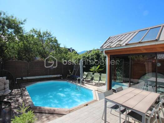 Immeuble à vendre 1 195 900 € 572 m² Mont-Dauphin 05600