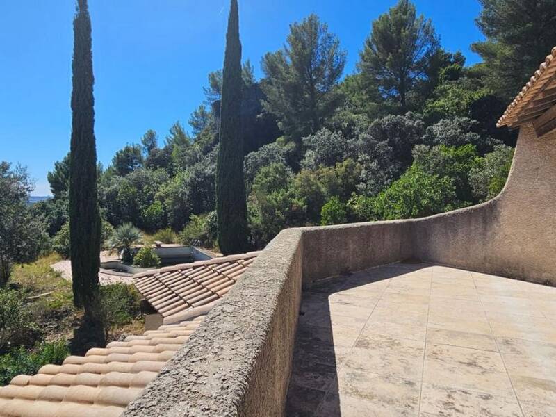 Maison à vendre, 162m², LE REVEST LES EAUX